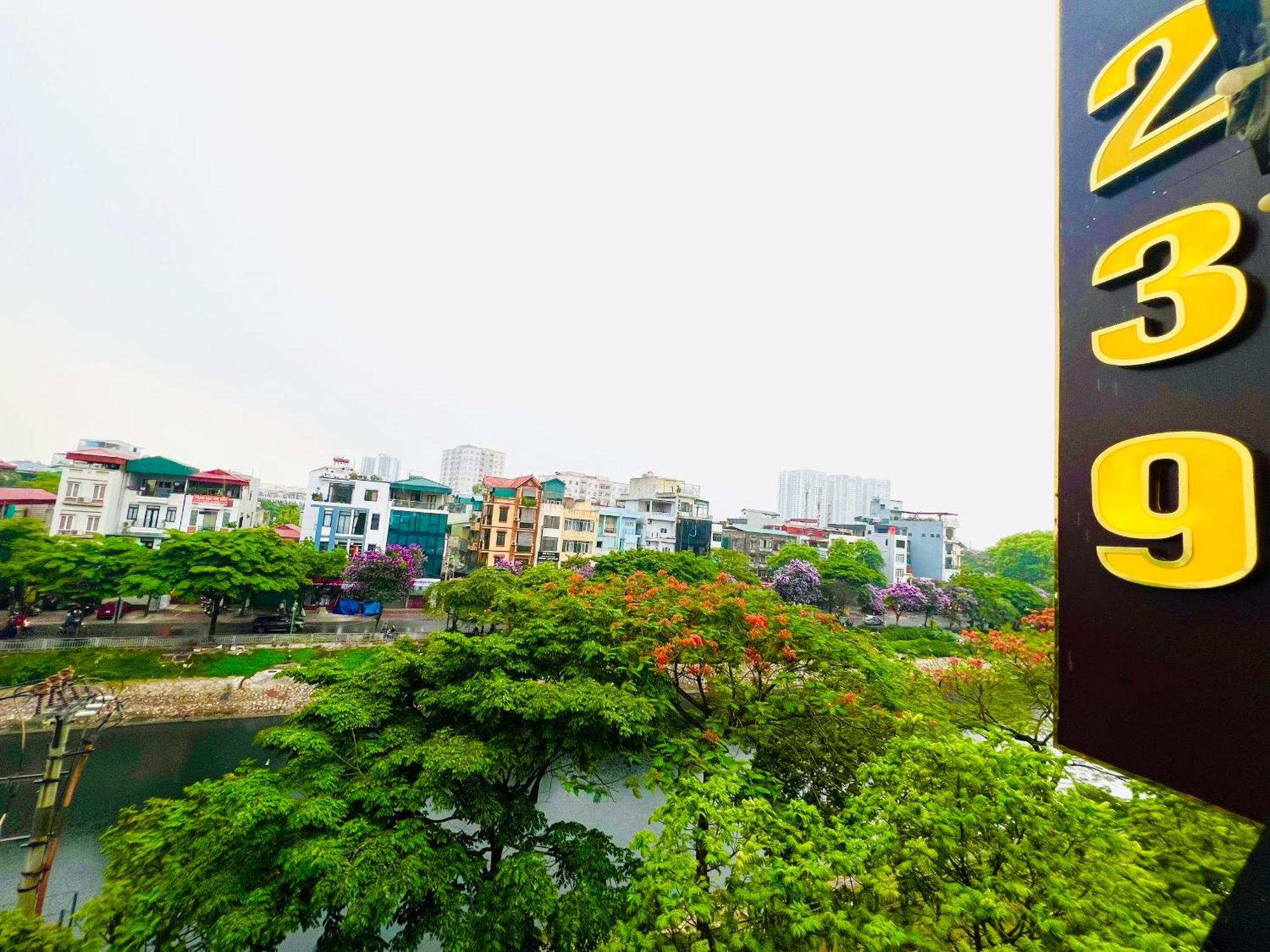 Khach San 239, Hanoi